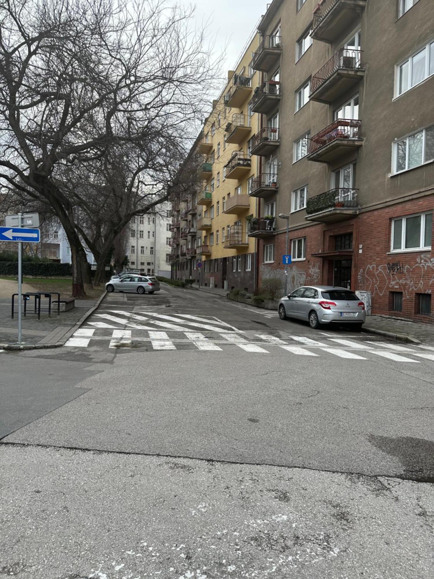 Apartamento Sunny House One Bratislava Exterior foto
